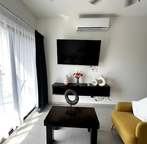 Fast Wifi/5 Min Beach/private Parking Apartment *