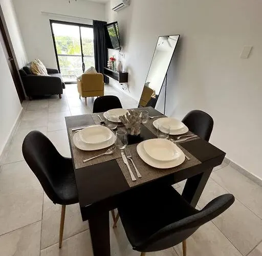 Apartment Fast Wifi/5 Min Beach/private Parking