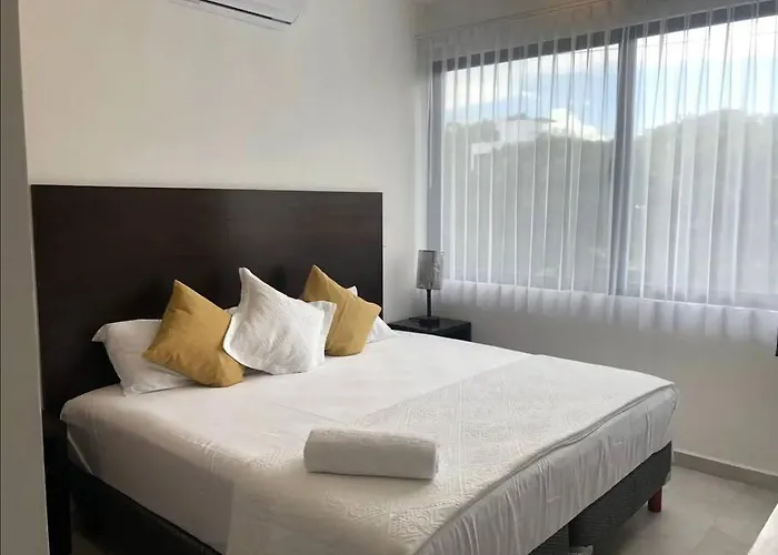 Apartment Fast Wifi/5 Min Beach/private Parking *