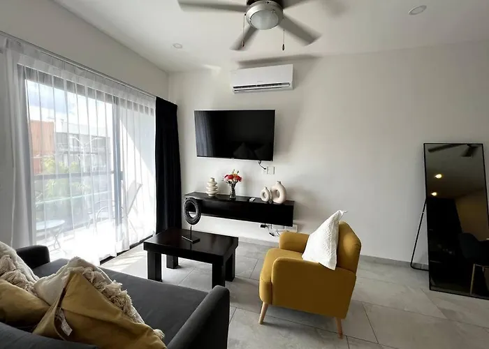 Fast Wifi/5 Min Beach/private Parking